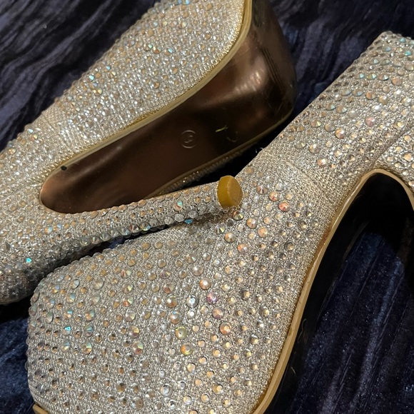 Shrek silver bling shimmery gem stone Rhinestone heels formal attire to shine on - Picture 10 of 16